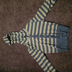 Women's snap front top